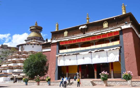Palcho Monastery and Kumbum Pagoda